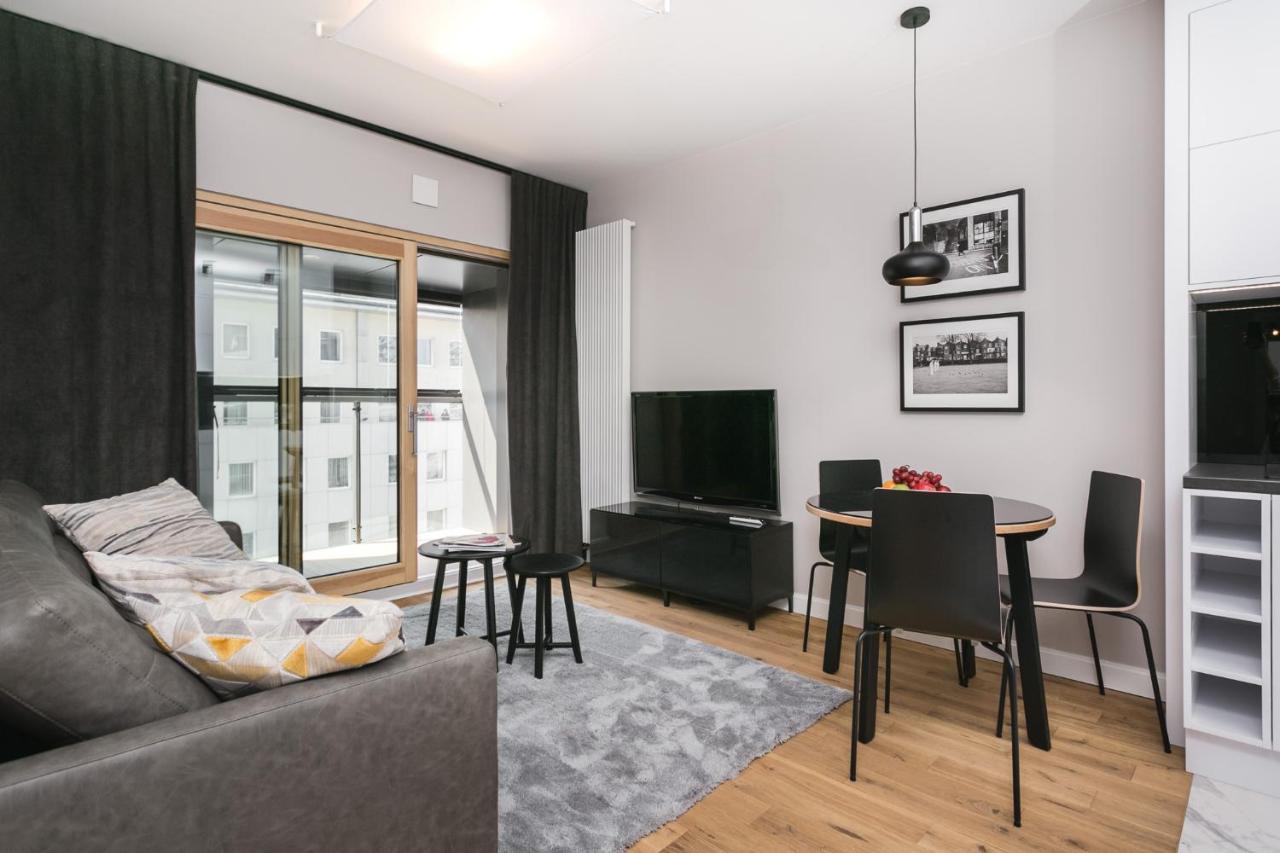 Luxury Apartments Mennica Residence - Golden Apartments - City Center วอร์ซอ ภายนอก รูปภาพ
